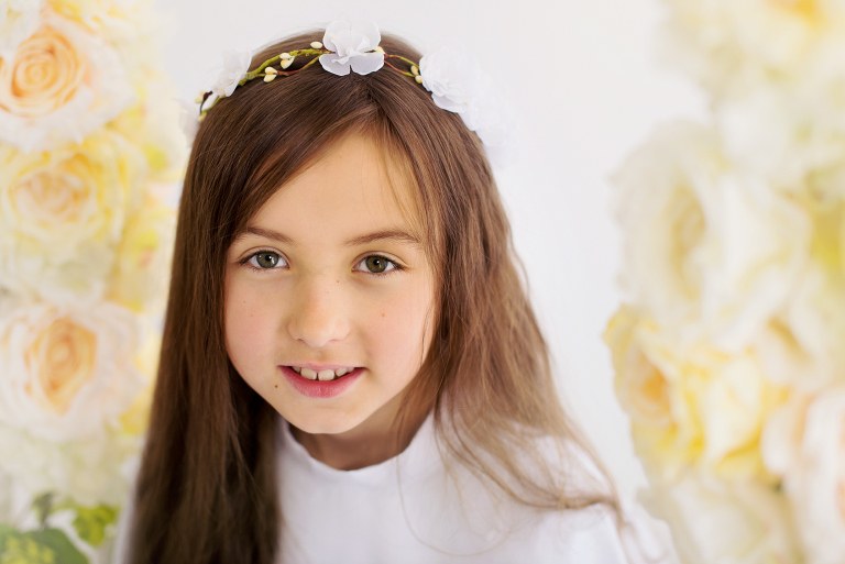 pierwsza_komunia_swieta_sesja_zdjeciowa__zdjecia_w_studio_starogard